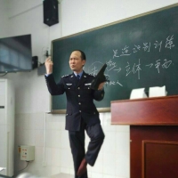 锦纶丝袜警察课堂显示丝袜教学