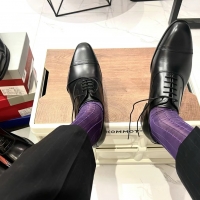 正装皮鞋骚紫色丝袜